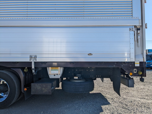 日野 プロフィア 大型 ウィング 2DG-FW1AHG(101646) 21枚目