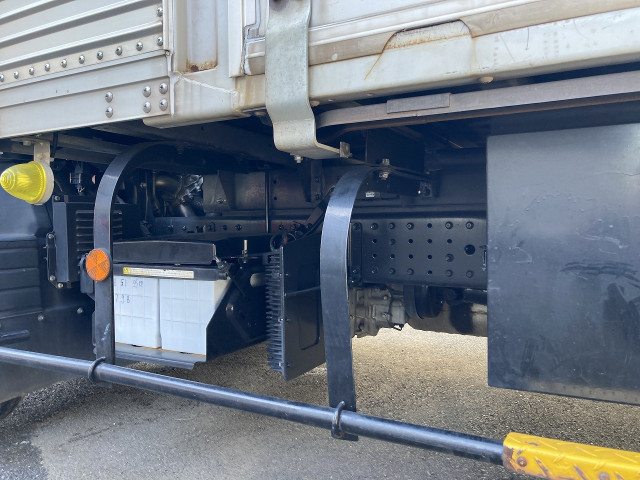 三菱ふそう キャンター 小型 バン TPG-FEB50(101688) 10枚目