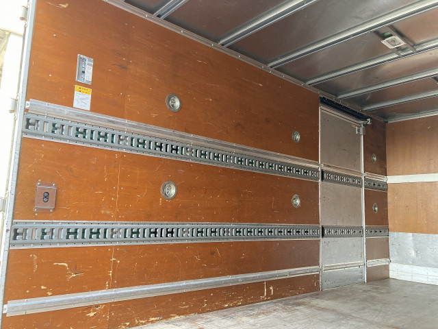 三菱ふそう キャンター 小型 バン TPG-FEB50(101688) 23枚目