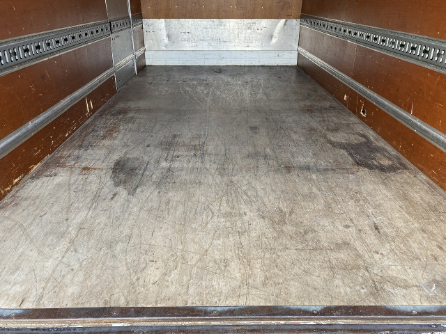 三菱ふそう キャンター 小型 バン TPG-FEB50(101688) 25枚目