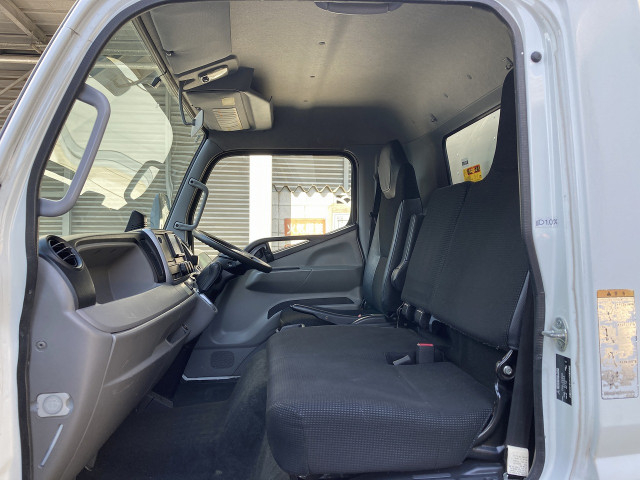 三菱ふそう キャンター 小型 バン TPG-FEB50(101688) 43枚目