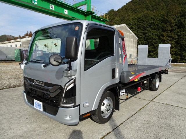 いすゞ エルフ 小型 キャリアカー 2PG-NPR88AM(101691) 1枚目