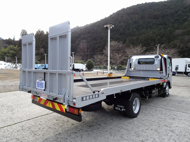 いすゞ エルフ 小型 キャリアカー 2PG-NPR88AM(101691) 2枚目