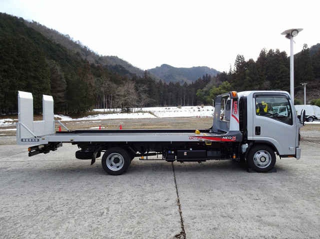 いすゞ エルフ 小型 キャリアカー 2PG-NPR88AM(101691) 33枚目