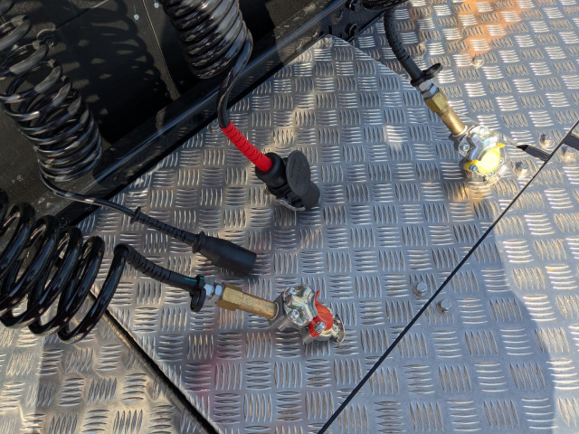 三菱ふそう スーパーグレート 大型 トラクタ 2RG-FP84VDR(101696) 18枚目