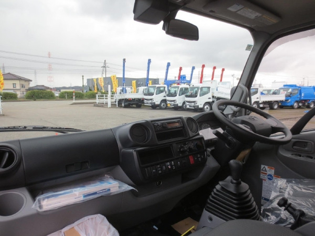 トヨタ ダイナ 小型 平ボディ（クレーン付） 2KG-XZU605(101701) 15枚目