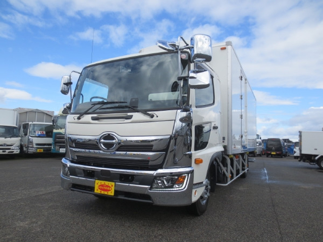 日野 レンジャー 中型 冷蔵冷凍バン 2KG-FD2ABG(101704) 1枚目