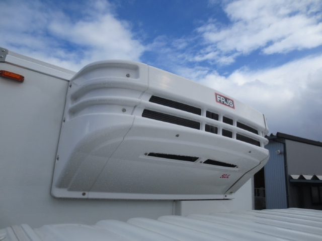 日野 レンジャー 中型 冷蔵冷凍バン 2KG-FD2ABG(101704) 13枚目