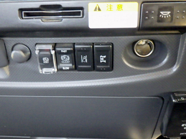 いすゞ フォワード 中型 コンテナ専用車 2RG-FRR90S2(101709) 17枚目