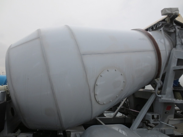 日野 レンジャー 増トン ミキサー車 2KG-GC2ABA(101711) 10枚目