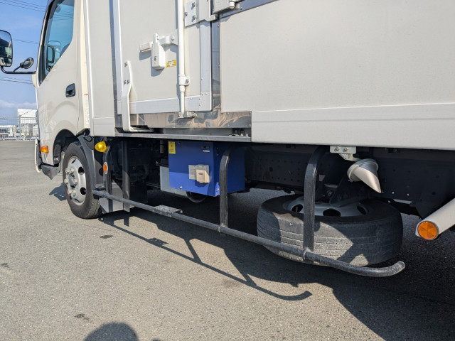 日野 デュトロ 小型 冷蔵冷凍バン 2RG-XZU712M(101713) 14枚目