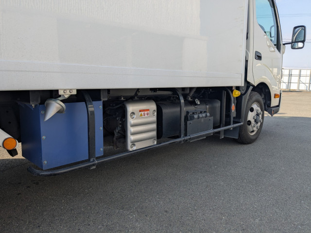 日野 デュトロ 小型 冷蔵冷凍バン 2RG-XZU712M(101713) 19枚目