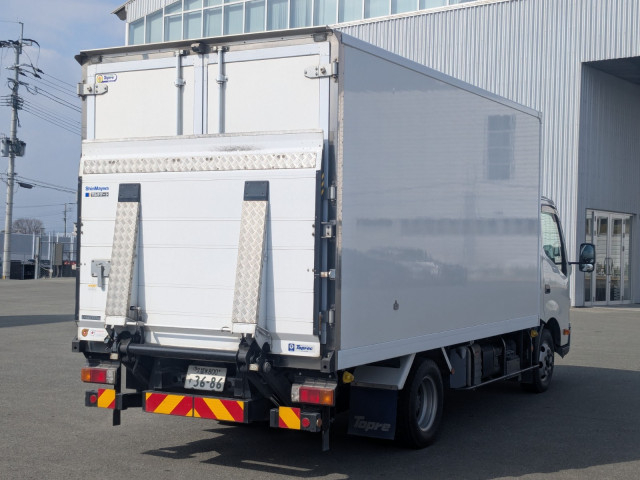 日野 デュトロ 小型 冷蔵冷凍バン 2RG-XZU712M(101716) 5枚目