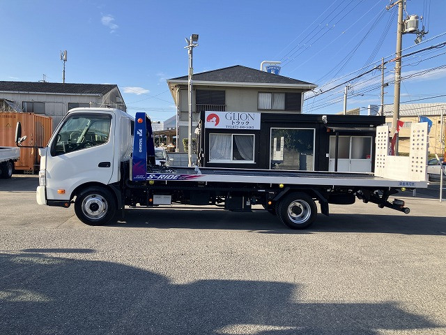 日野 デュトロ 小型 キャリアカー 2RG-XZU722M(101717) 4枚目