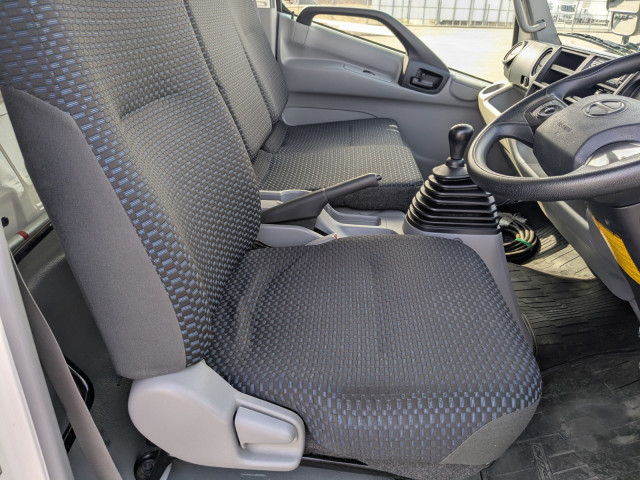 日野 デュトロ 小型 冷蔵冷凍バン 2RG-XZU712M(101716) 41枚目