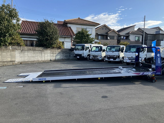 日野 デュトロ 小型 キャリアカー 2RG-XZU722M(101717) 10枚目