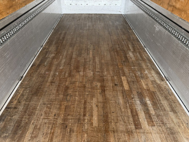 日野 プロフィア 大型 ウィング 2DG-FW1AHG(101720) 13枚目