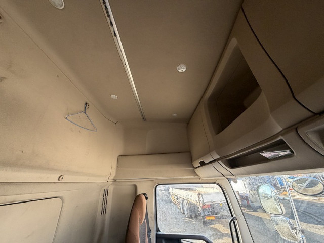 日野 プロフィア 大型 ウィング 2DG-FW1AHG(101720) 24枚目