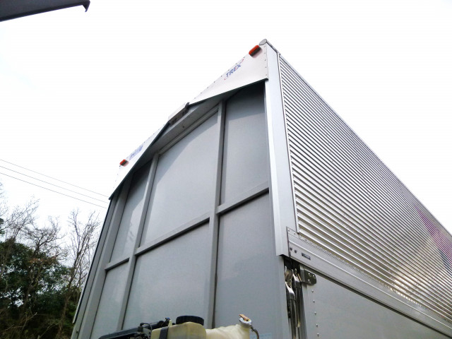 UDトラックス（日産） クオン 大型 ウィング 2PG-CG5CA(101721) 8枚目