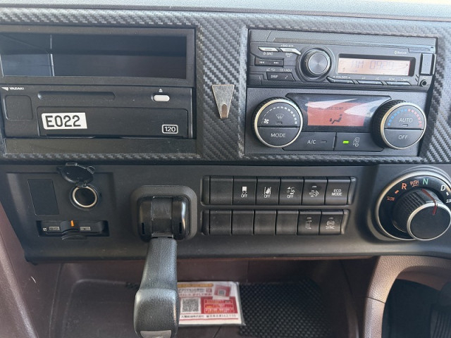 日野 プロフィア 大型 ウィング 2DG-FW1AHG(101720) 32枚目