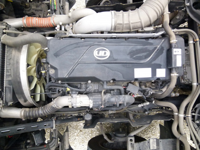 UDトラックス（日産） クオン 大型 ウィング 2PG-CG5CA(101721) 25枚目