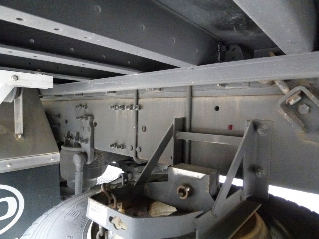 UDトラックス（日産） クオン 大型 ウィング 2PG-CG5CA(101721) 41枚目