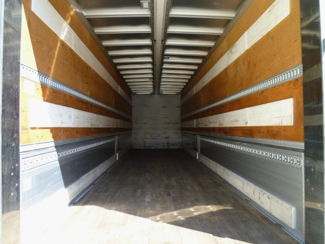 Nissan UD quon Large Wing body 2PG-CG5CA(101723) 11枚目