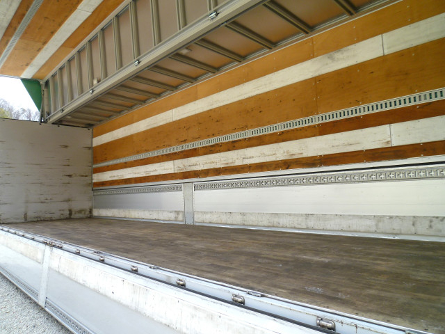 Nissan UD quon Large Wing body 2PG-CG5CA(101723) 21枚目