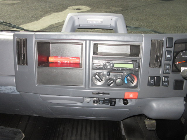 いすゞ エルフ 小型 平ボディ 2RG-NPR88AR(101724) 14枚目