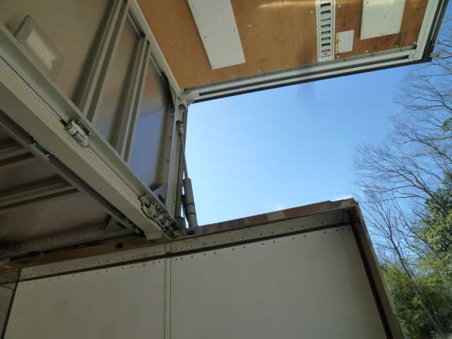 Nissan UD quon Large Wing body 2PG-CG5CA(101723) 25枚目