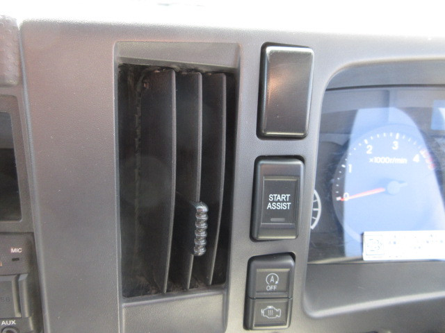 いすゞ エルフ 小型 平ボディ 2RG-NPR88AR(101724) 18枚目