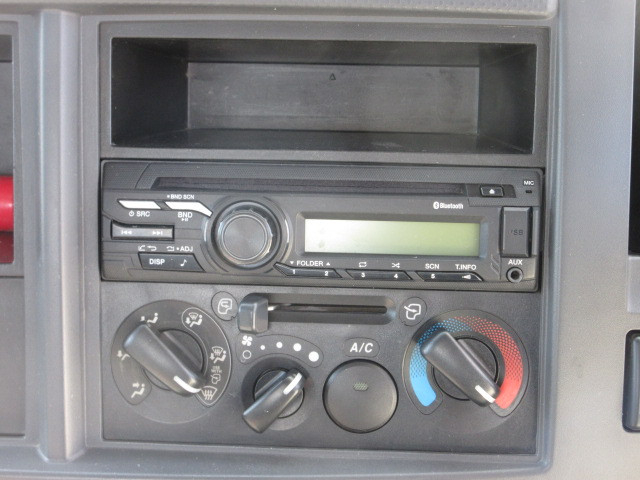 いすゞ エルフ 小型 平ボディ 2RG-NPR88AR(101724) 20枚目