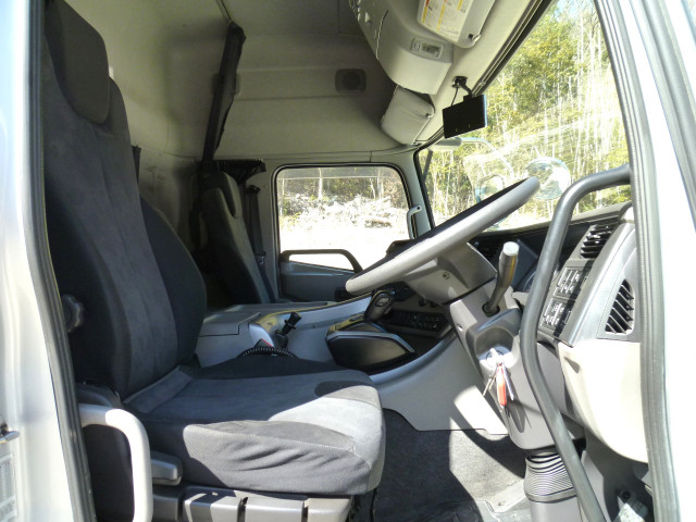 Nissan UD quon Large Wing body 2PG-CG5CA(101723) 32枚目