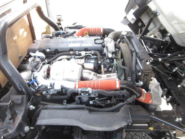 いすゞ エルフ 小型 平ボディ 2RG-NPR88AR(101724) 28枚目