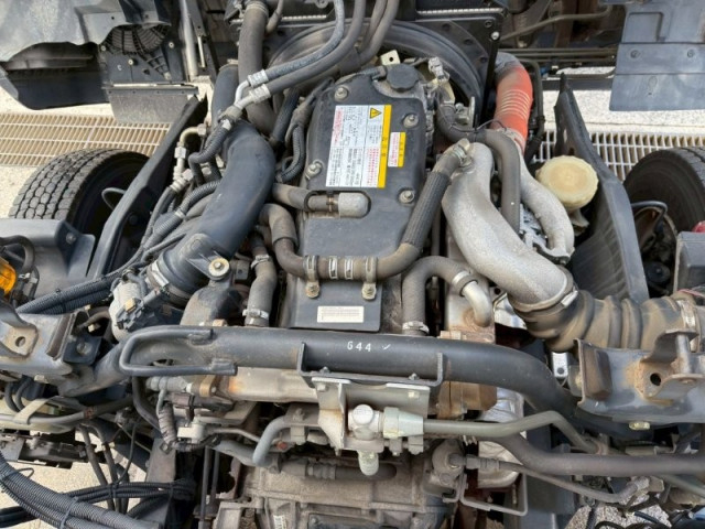 いすゞ フォワード 中型 冷蔵冷凍バン 2PG-FRR90S2(101725) 24枚目