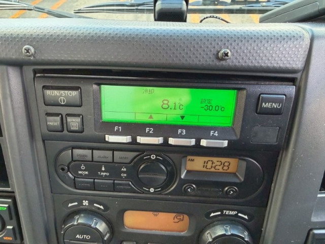 いすゞ フォワード 中型 冷蔵冷凍バン 2PG-FRR90S2(101725) 27枚目