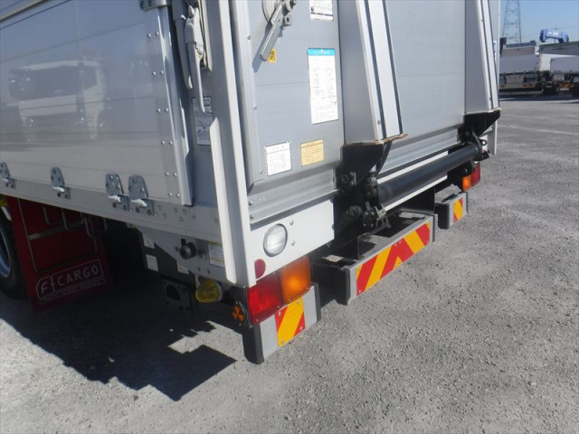 いすゞ フォワード 中型 ウィング 2RG-FRR90T2(101726) 18枚目