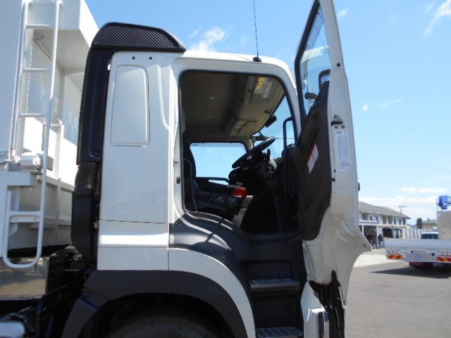 日野 プロフィア 大型 土砂ダンプ 2PG-FS1AGA(10615) 32枚目