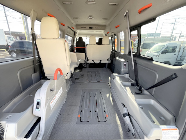 日産自動車 キャラバン 小型 バス CBF-CS4E26(101735) 12枚目