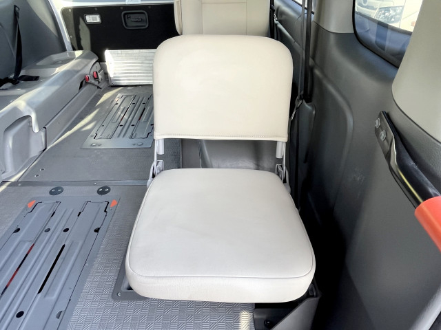 日産自動車 キャラバン 小型 バス CBF-CS4E26(101735) 21枚目