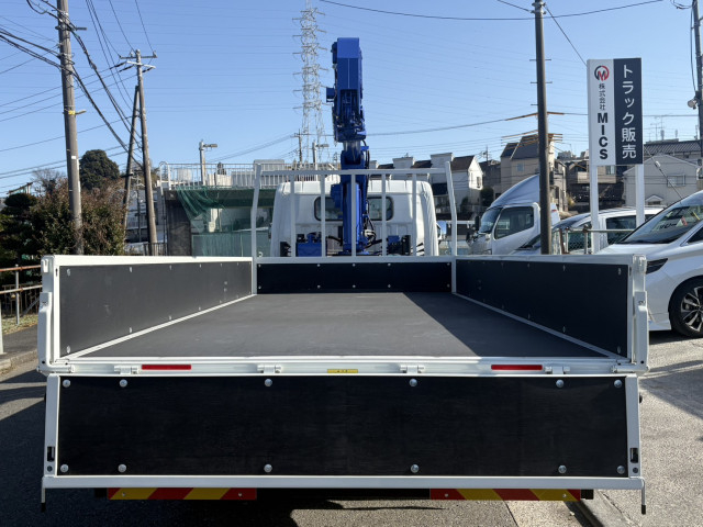 三菱ふそう キャンター 小型 平ボディ（クレーン付） 2PG-FEB80(101738) 9枚目