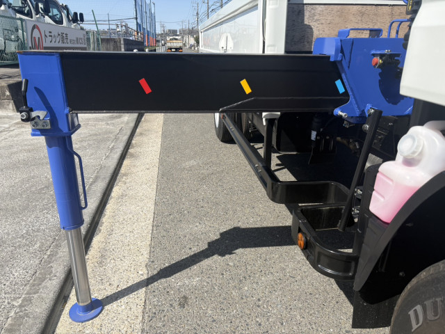 三菱ふそう キャンター 小型 平ボディ（クレーン付） 2PG-FEB80(101738) 17枚目