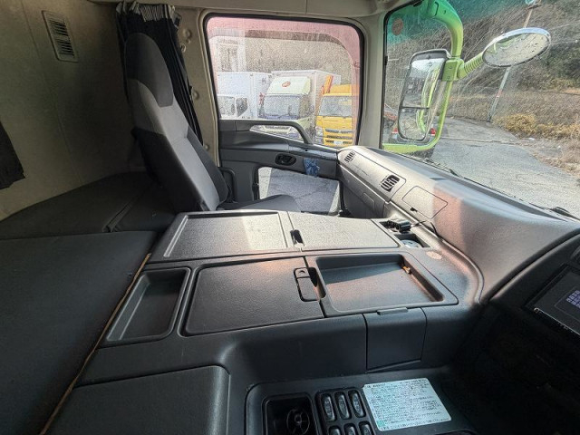 三菱ふそう スーパーグレート 大型 ウィング QPG-FS64VZ(101757) 23枚目