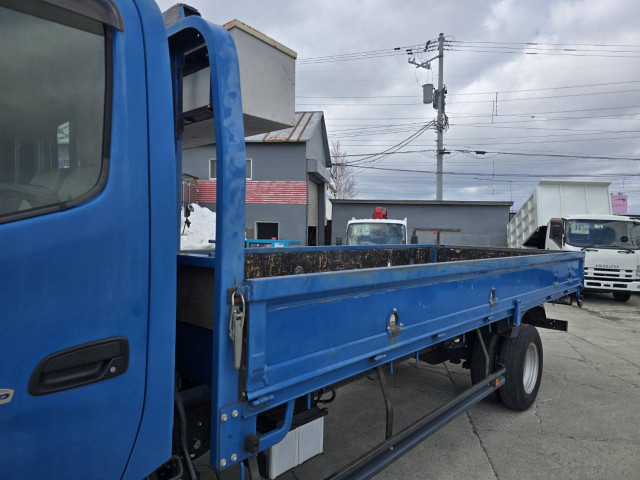 日野 デュトロ 小型 平ボディ TKG-XZU720M(101771) 10枚目