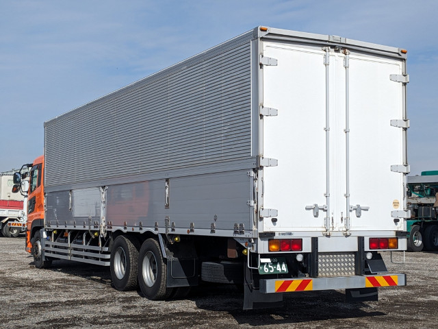 UDトラックス（日産） クオン 大型 ウィング QKG-CD5ZA(101775) 4枚目