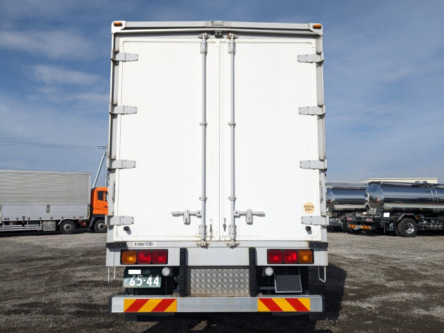 UDトラックス（日産） クオン 大型 ウィング QKG-CD5ZA(101775) 6枚目