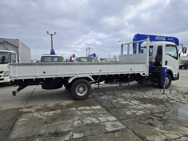 いすゞ フォワード 中型 平ボディ（クレーン付） TKG-FRR90S1(101776) 5枚目