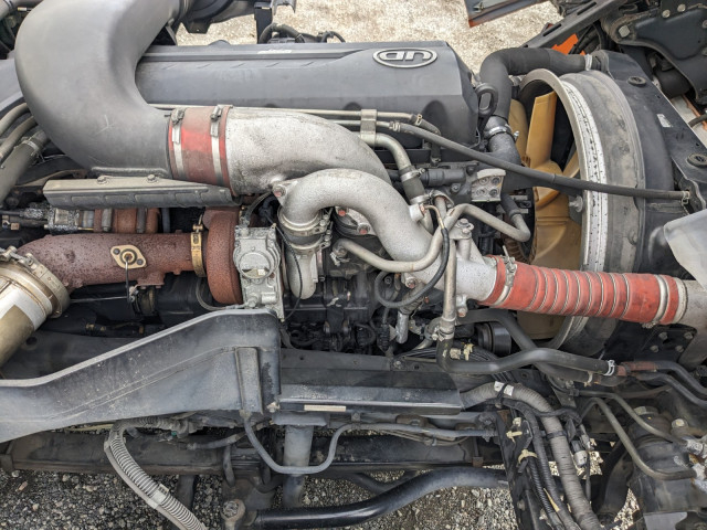 UDトラックス（日産） クオン 大型 ウィング QKG-CD5ZA(101775) 29枚目