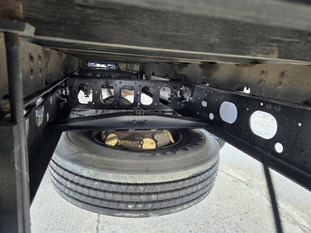 いすゞ フォワード 中型 平ボディ（クレーン付） TKG-FRR90S1(101776) 15枚目