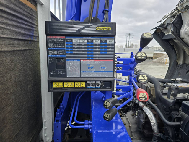 いすゞ フォワード 中型 平ボディ（クレーン付） TKG-FRR90S1(101776) 19枚目